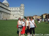 50. Cuatro chicas en Pisa